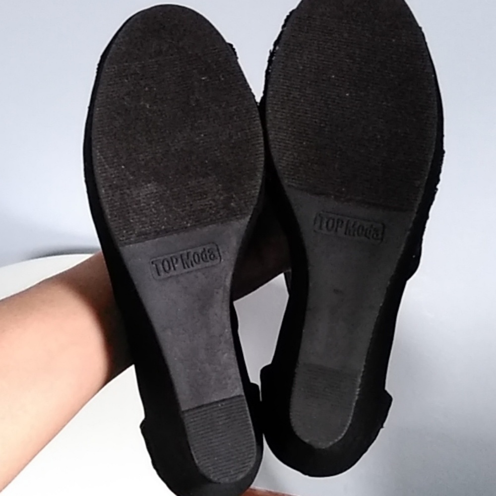 NWOT Black Beaded & Lace Sandals - Picture 5 of 8